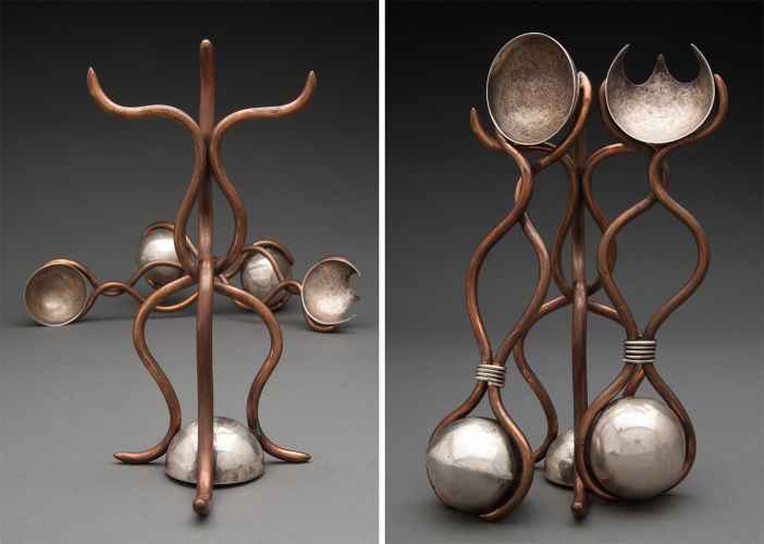 small metal art sculpture